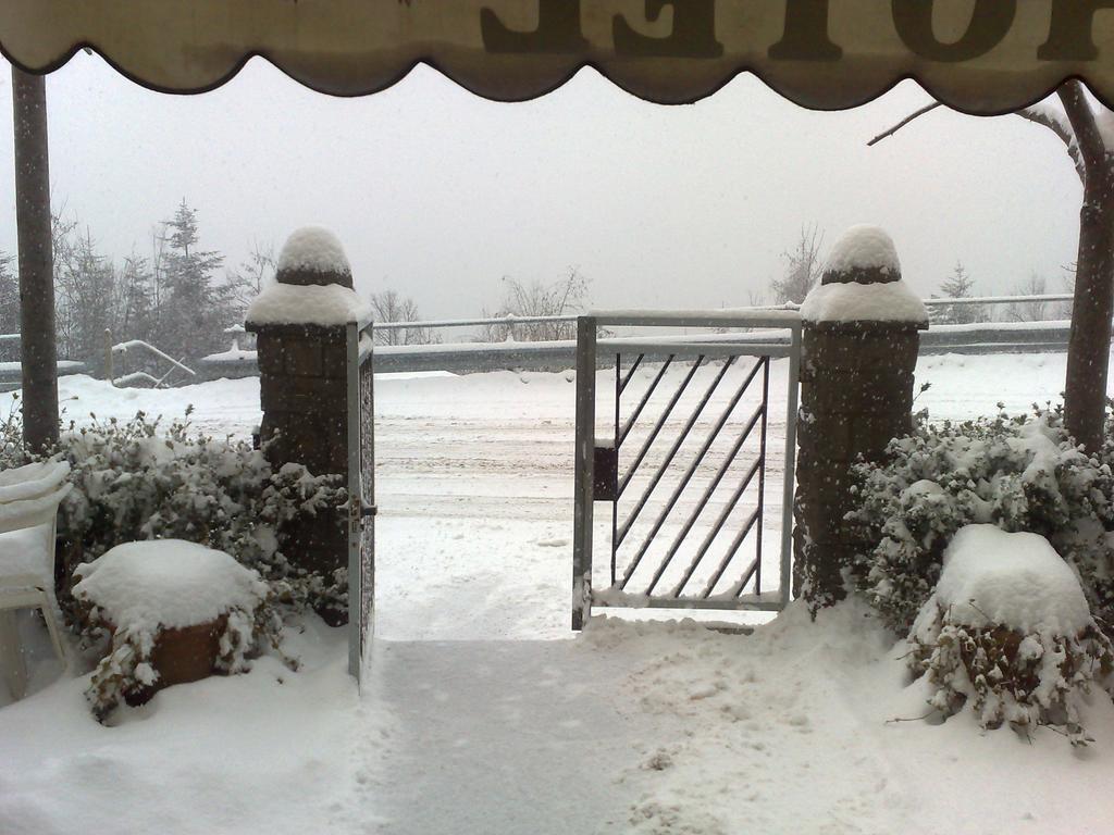 Hotel Bruna Lizzano In Belvedere Dış mekan fotoğraf